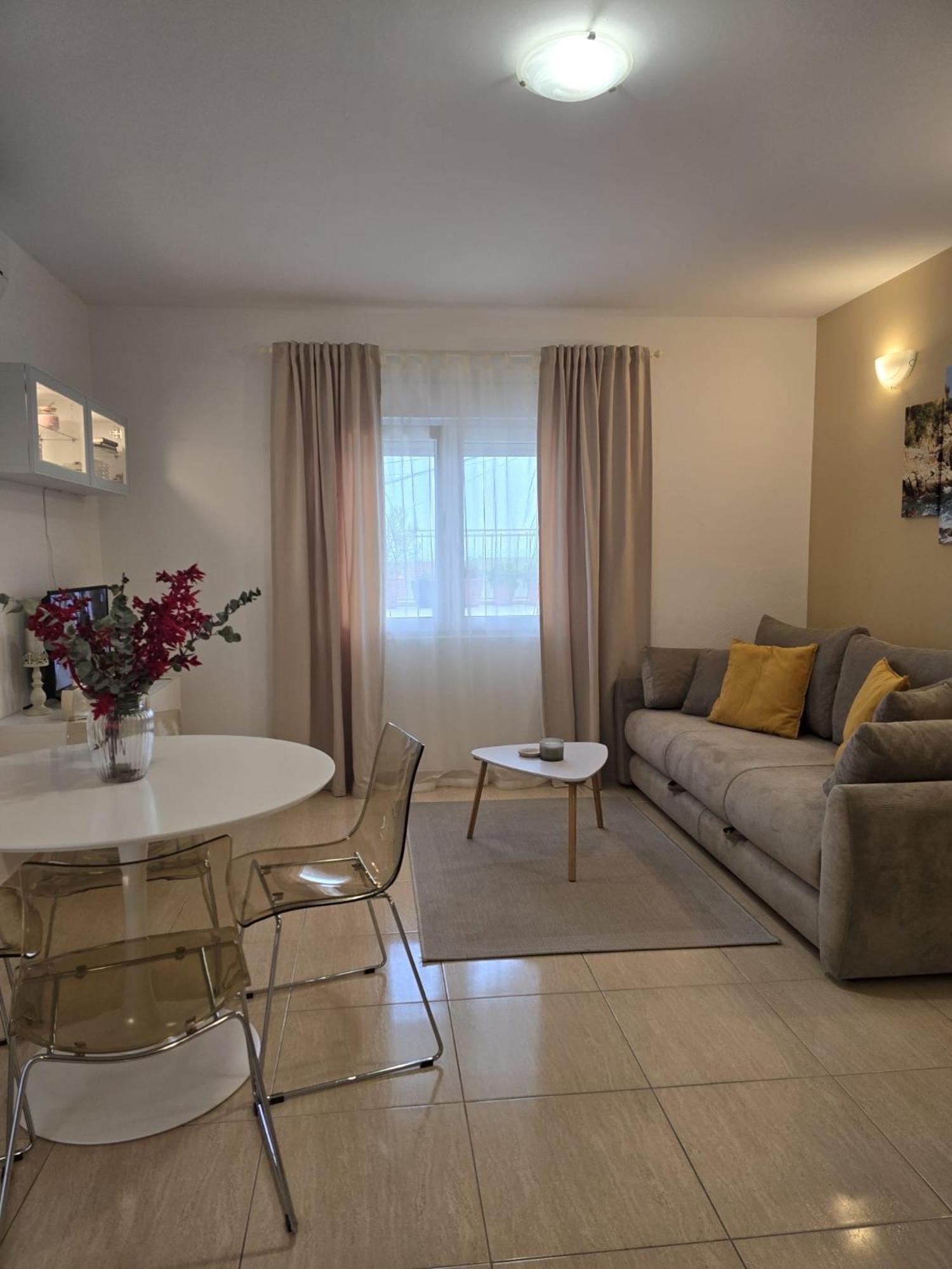 Pavlinovic Appartement Makarska